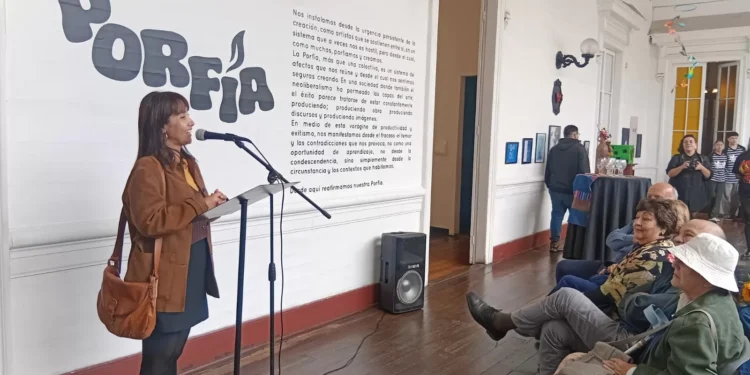 Colectiva La Porfía inauguró exposición en el exposición Regional de Iquique
