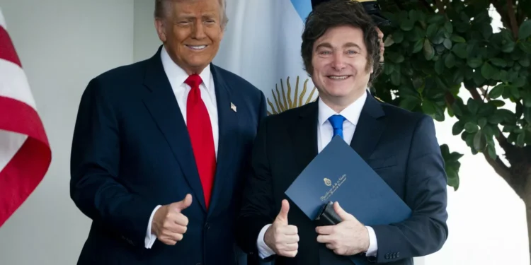 Trump condiciona la ayuda a Argentina a espina victoria de Milei en las legislativas