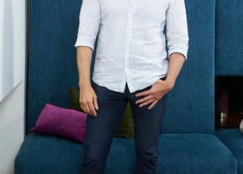 Julián Contreras podría rozar preparando una serie sobre la vida de Carmina Ordóñez