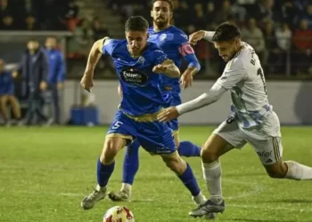 Dudas, ataque copera y un objetivo: el vestuario del Oviedo se exige reaccionar ante Osasuna