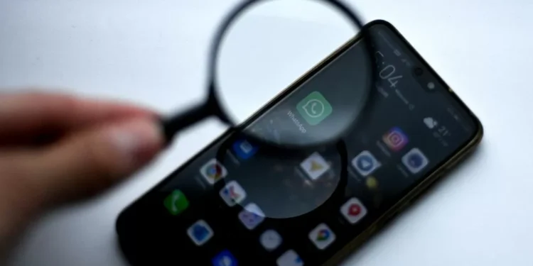 Dinamarca anuncia proyecto de mandato para prohibirles las redes sociales a los menores de 15 años