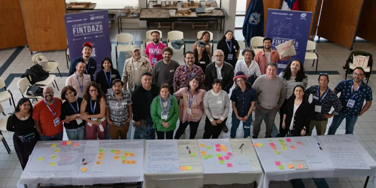 Mercado FINTDAZ reunió a programadores, agentes culturales y artistas de Chile y el tierra en Iquique