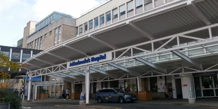 Diez heridos en ataque con armas blanca en un tren de Inglaterra: lo que se sabe hasta ahora