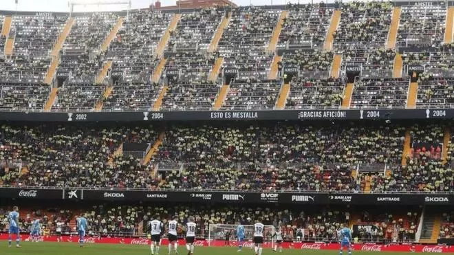 El racista del sector 5, expulsado de Mestalla