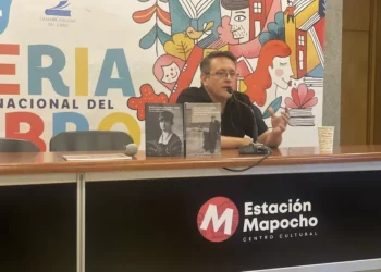 Letrasantofagasta.cl pone en valor literatura nortina en Feria Internacional del álbum de Santiago (FILSA 2025)