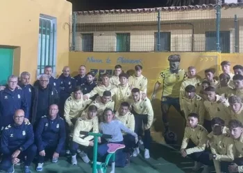 La cancha de los sueños de Gáldar se brasa Zeben y tiene el escudo de la UD Las Palmas