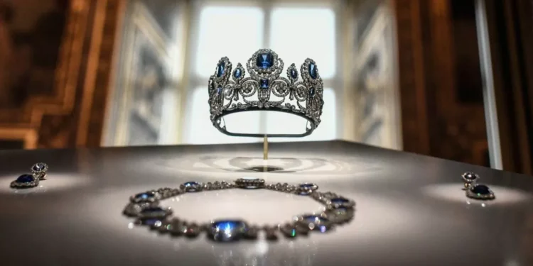 Robo en el Louvre: los detenidos reconocieron parte de los hechos entretanto que las joyas no aparecen