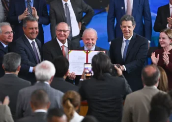 Lula sanciona ley que reduce impuestos a quienes tienen menos ingresos