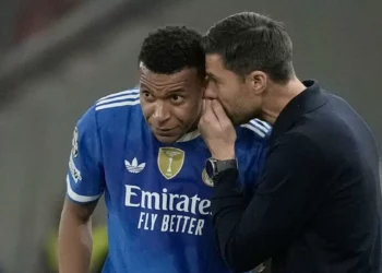 Mbappé: “La gente habla mucho exterior… Tenemos que protegernos, al entrenador y al staff”