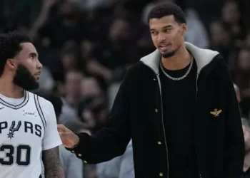 Wembanyama hace saltar las alarmas en San Antonio: baja indefinida