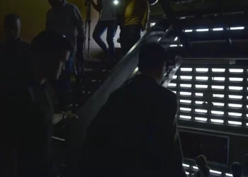 Apagón afectó a casi un millón de usuarios en Buenos Aires bajo sofocación extremo