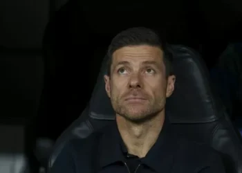 Woodgate: “Despedir a Xabi no tendría ningún sentido”