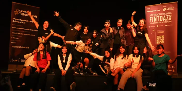 Programa “Pequeños Grandes Creadores” de FINTDAZ culminó con bilateral función de obras en la Sala Veteranos del 79