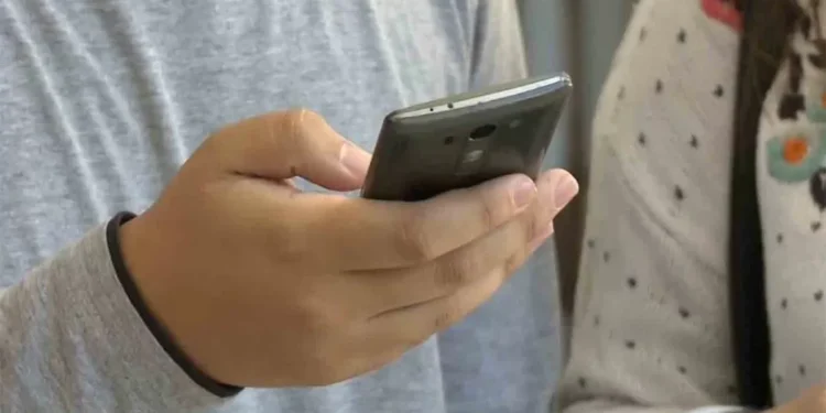 Meta empieza a eliminar cuentas de menores de 16 años en Australia como ordena nueva mandamiento