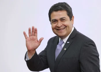 Trump indulta a expresidente hondureño preso por narcotráfico