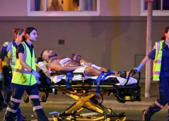 Tiroteo en la playa más popular de Australia deja al a excepción de 11 muertos; primer ministro dijo que tenía como objeto la comunidad judía