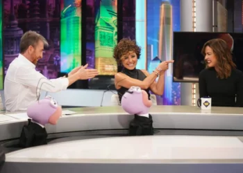 Pablo Motos desvela la reacción de Sonsoles Ónega al ver el rodaje de ‘Las hijas de la chica’, la serie sobre su novela