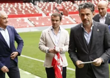 Así fue desde dentro una cabalgada decisivo para el futuro del Sporting: de los discursos de Irarragorri a Borja como “líder de la escudería”