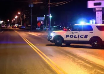 Al a excepción de dos muertos y ocho heridos graves por tiroteo en universidad de EEUU