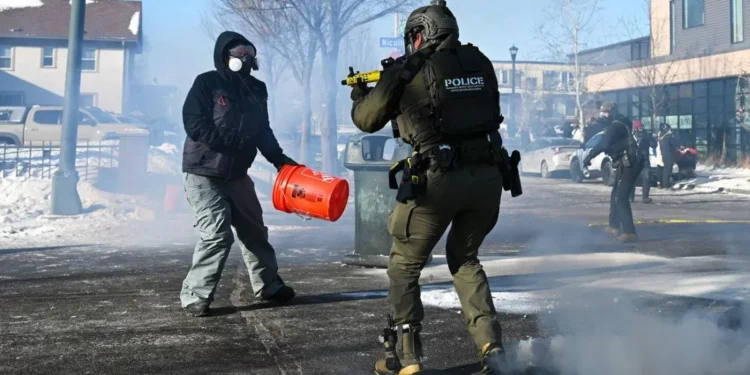 Estados Unidos: un muerto en Mineápolis tras tiroteo de agentes federales, a dos semanas del asesinato de Renee Good