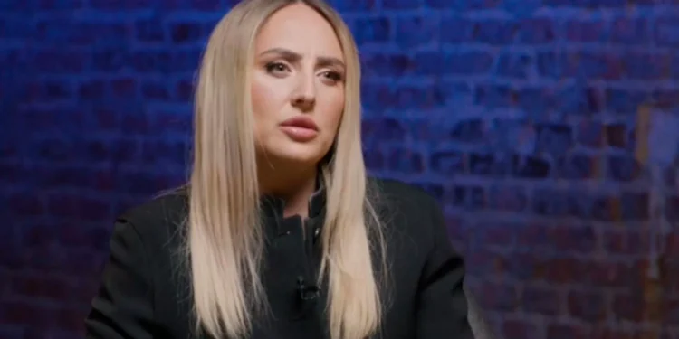 Rocío Flores desvela en ‘De Viernes’ si demandaría a su cauce, Rocío Carrasco