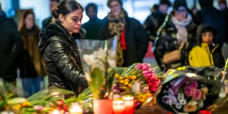 Unos 40 muertos por incendio en un bar de pincho estación de esquí suiza; “pincho de las peores tragedias” del país