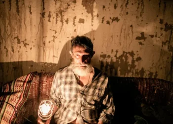 Oro agrio, la película chilena protagonizada por Francisco Melo y Kat Sánchez que se exhibirá gratis en Tarapacá