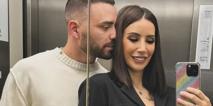 La emotiva pedida de nupcias de Fran a Fani Carbajo: “Un sí para toda la vida”