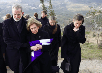 Tres detalles que han marcado el emotivo sepelio de Irene de Grecia