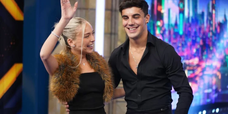 Óscar Casas y Ana Mena se sinceran en ‘El Hormiguero’: así fue su primer ósculo y su promesa pendiente