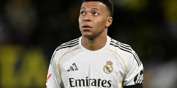 Mbappé deja la firma de Arbeloa en La Cerámica