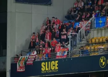 La masa de peticiones de abonados del Sporting para la Mareona en León: de 3.000 solicitudes para 570 entradas