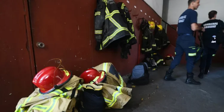 Viajarán el viernes los bomberos uruguayos que apoyarán el lucha a los incendios en Chile
