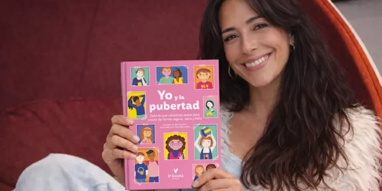 Constanza del Rosario, psicóloga, presenta su nuevo libro ‘Yo y la adolescencia’.