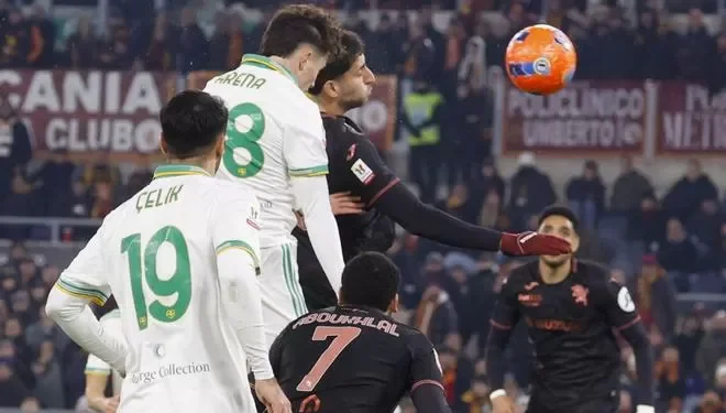 El Torino marchita el debut soñado de Antonio Arena