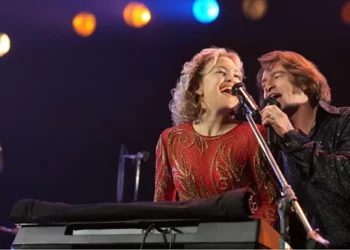 Song Sung Blue, nominada en periodo de premios no se exhibe en Cine de Iquique