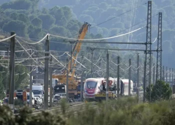 Adif reduce la velocidad máxima en la línea Madrid-Barcelona