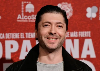 Ángel Cristo habla sobre el estado de salud de su mujer