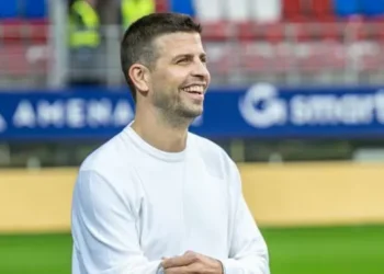 ¡en la vida tardó en llegar! La reacción de Piqué a la primera derrota del Madrid de Arbeloa