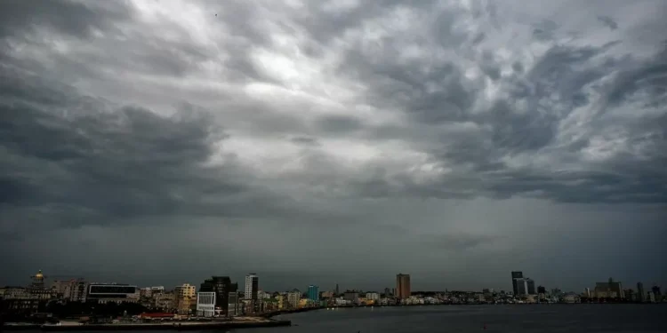 Francia registra récord de 35 días consecutivos de precipitaciones; la situación podría agravarse, según Météo France