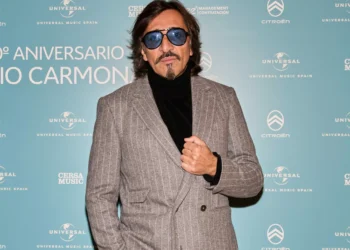 Antonio Carmona desvela qué tipo de ascendiente es: “Los padres lo educan y yo lo malcrío”