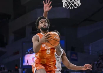 Montero pone al Hapoel a sus pies