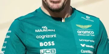 Jorge Lorenzo, expiloto de MotoGP, se rinde alce la obsesión de Fernando Alonso: “Desafia la biología deportiva”