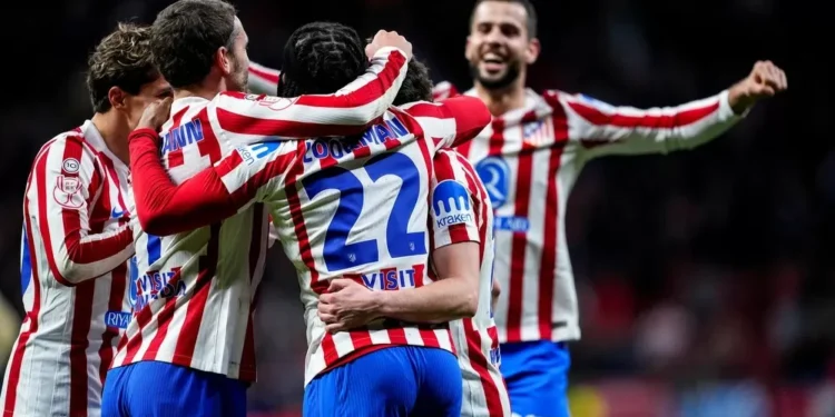 Un Atlético descomunal machaca al Barcelona