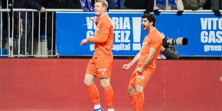 La Real frustra al Alavés para ir a por la Copa