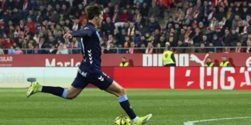 Giráldez: «No dejaremos de soñar pero con los pies en la terrón»